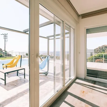 Chic W Patio Pool 3 Min To Beach In Bodrum * 군도간
